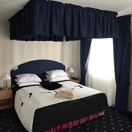 Otel Polar 3*